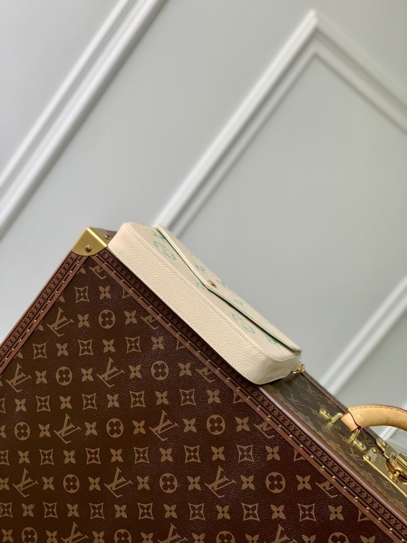 LV Purse